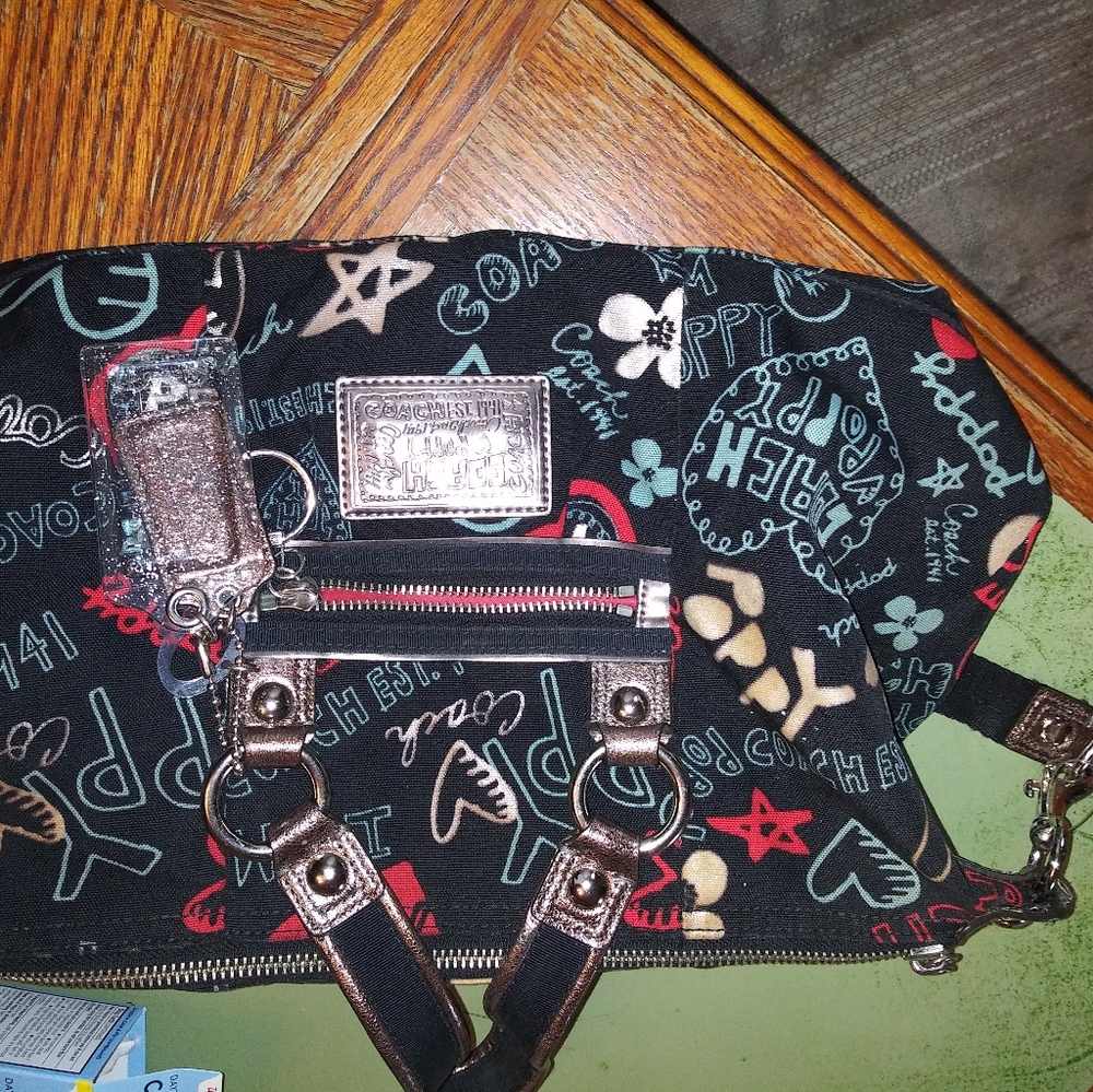 Coach poppy purse